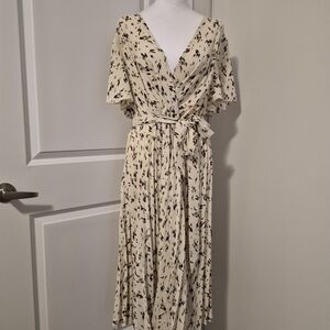 Cream Floral Pleated Tie Belt Maxi Dress